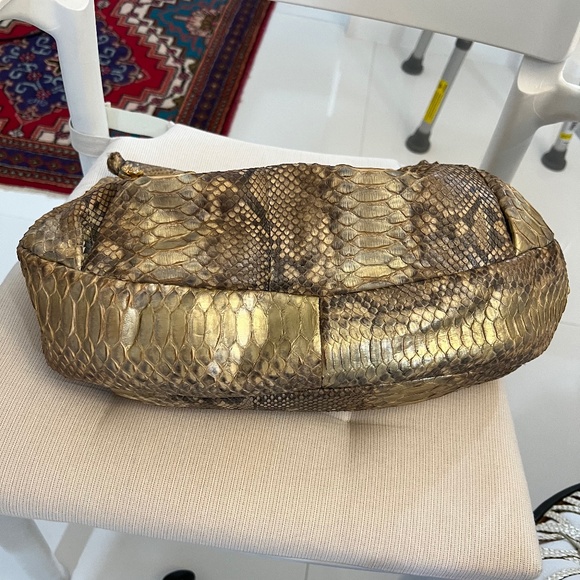 Handbag - Picture 8 of 14